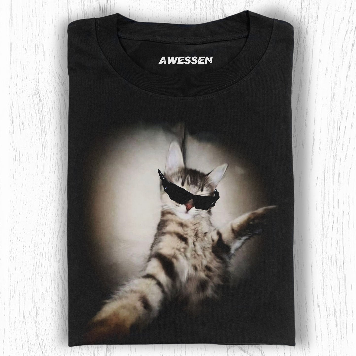 WACKY CAT TEE V3